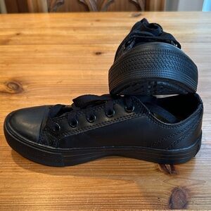 Classic Black Kids Sneakers By TredSafe